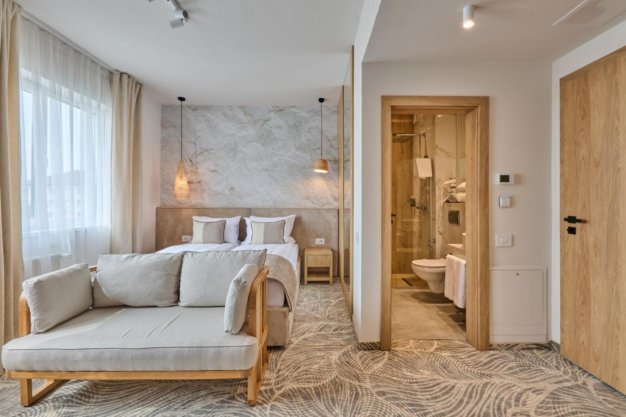 Hotel Serenity טימישוארה מראה חיצוני תמונה