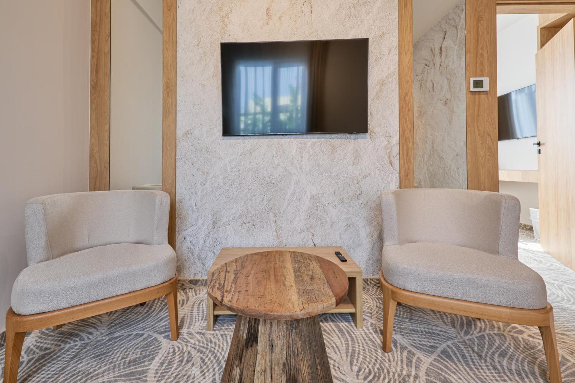Hotel Serenity טימישוארה מראה חיצוני תמונה