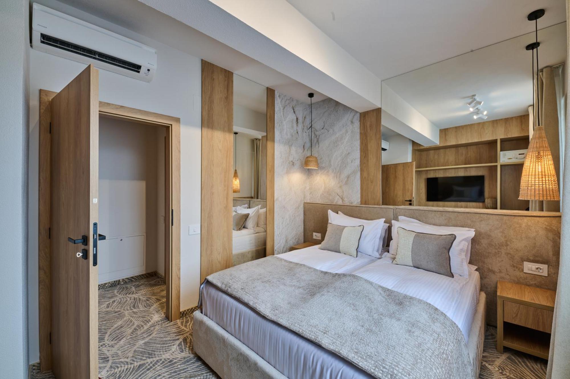 Hotel Serenity טימישוארה מראה חיצוני תמונה