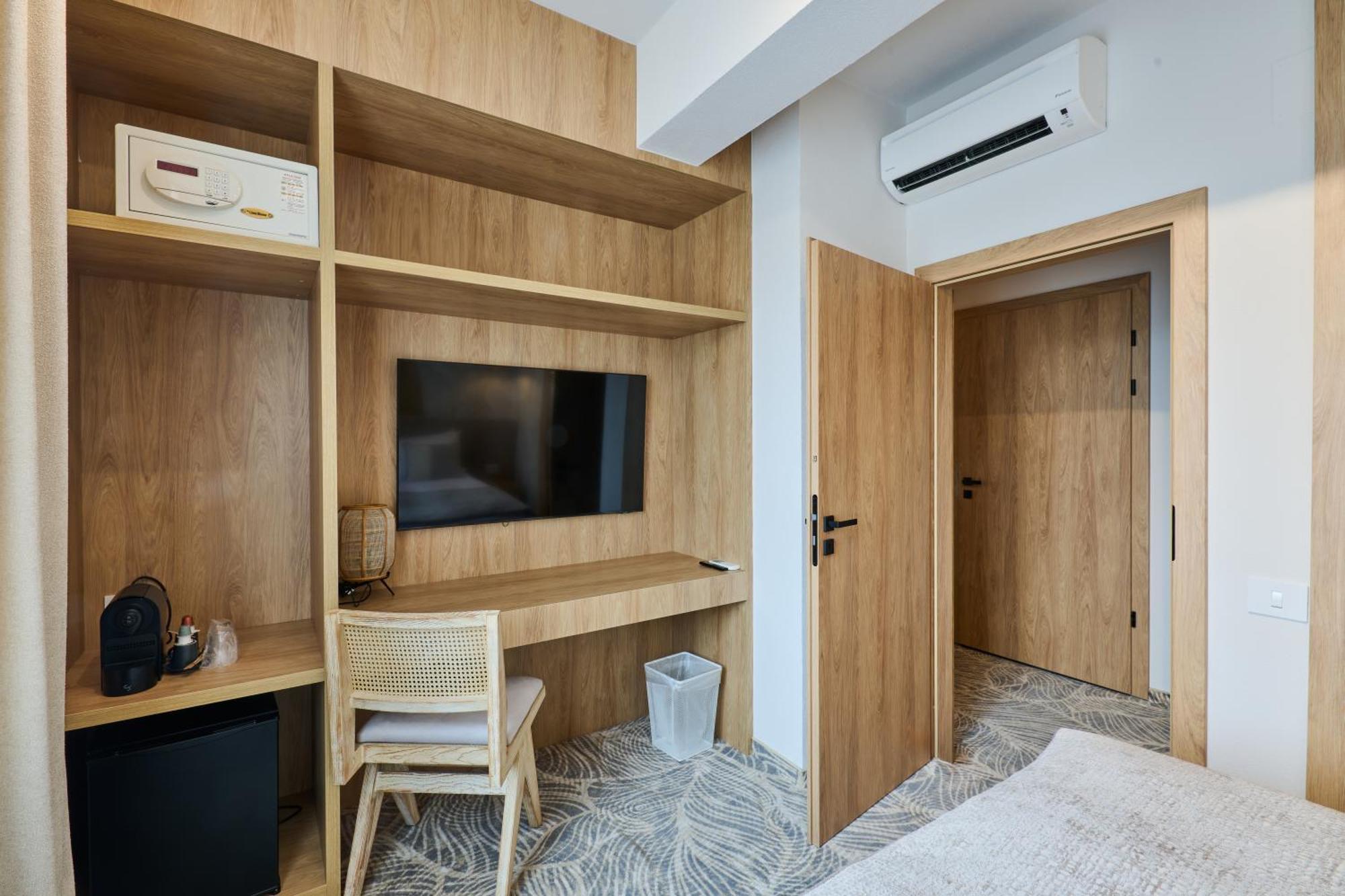 Hotel Serenity טימישוארה מראה חיצוני תמונה
