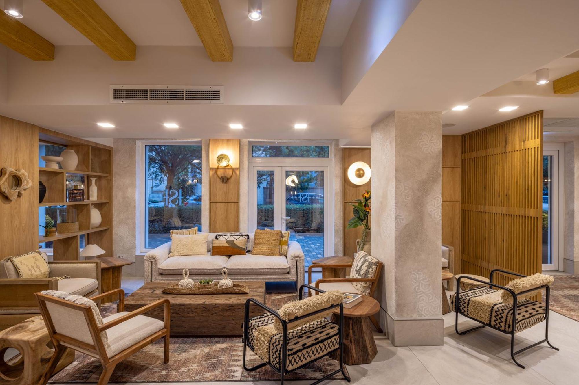 Hotel Serenity טימישוארה מראה חיצוני תמונה